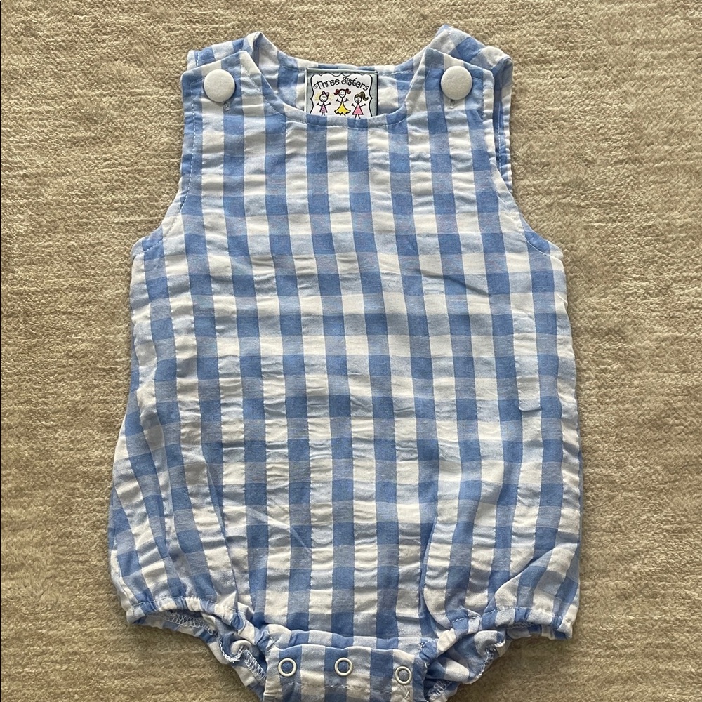 Three Sisters Checkered Bubble